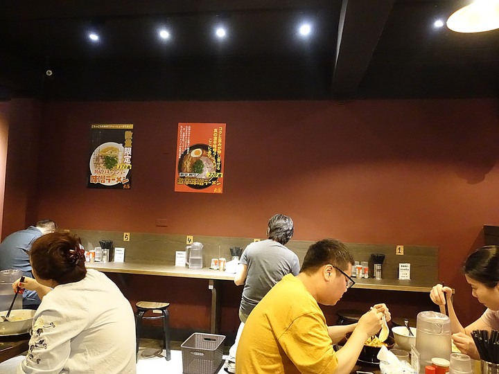 臺北市 內湖 北一家拉麵 — 值得在門口餵蛟子漫漫等候之特級美味