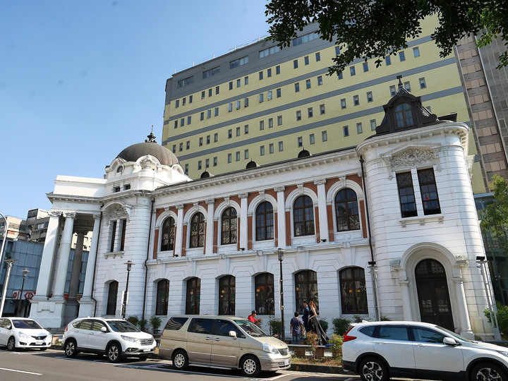 臺中市 西區 臺中市役所 — 華麗轉身為咖啡館的公務機關建築