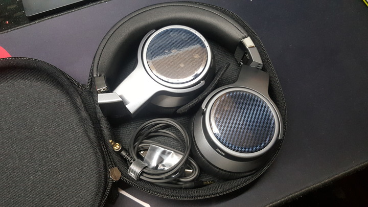 高cp值的藍牙耳罩 fiio  EH3 NC