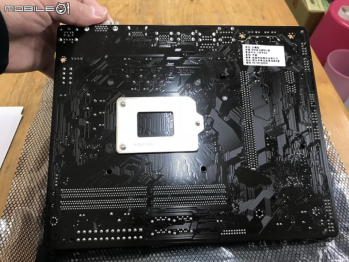 小資族五年保固 技嘉GIGABYTE B365M GAMING HD簡單開箱