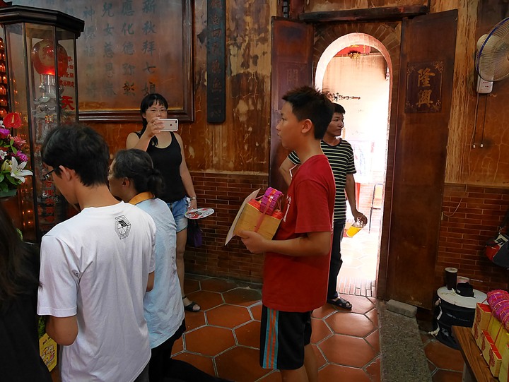 臺南市 中西區 臨水夫人媽廟與開隆宮「做十六歲」— 臺南人的成年禮