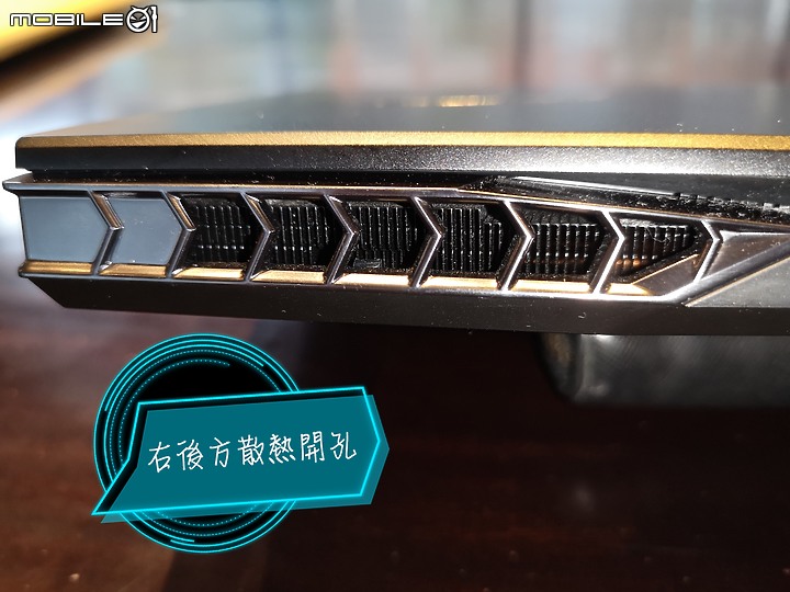 點我看大圖 GIGABYTE 筆電開箱體驗分享 AORUS 15_W9