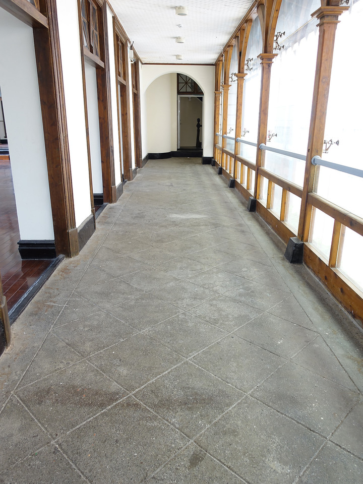 臺中市 西區 臺中市役所 — 華麗轉身為咖啡館的公務機關建築
