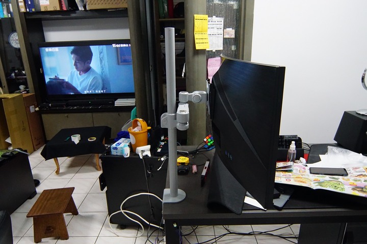 LINDY林帝 電腦長旋臂式螢幕支架 最終開箱 (挑戰極限?)