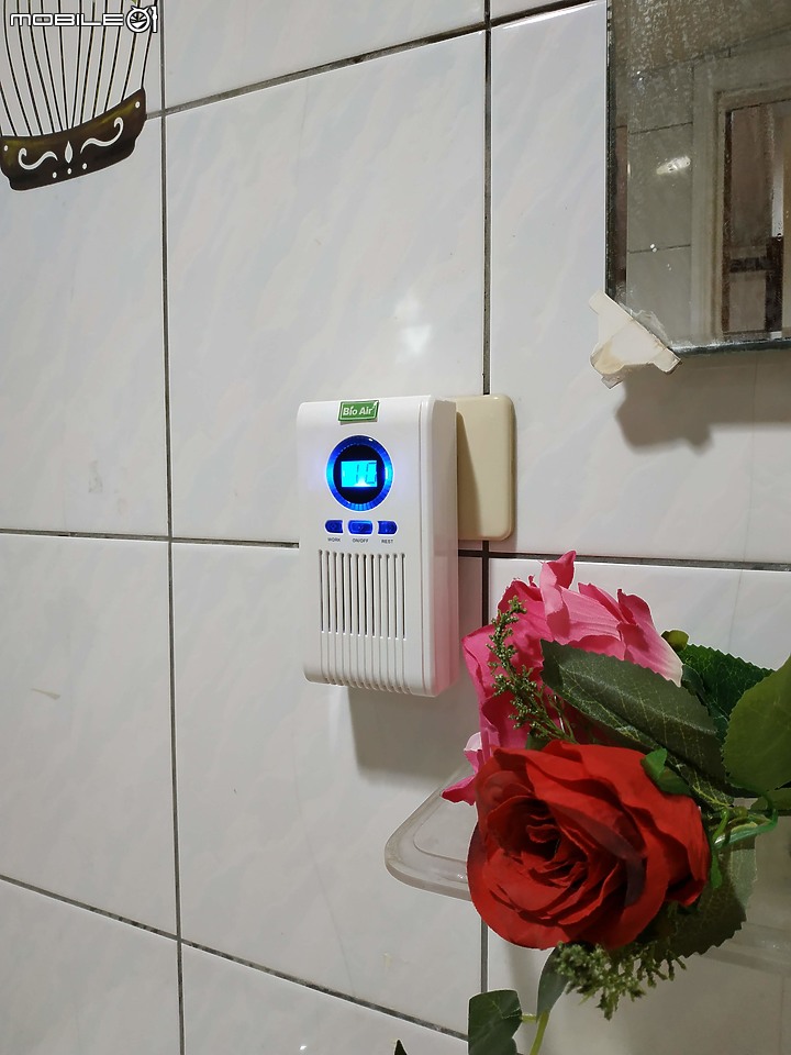 點我看大圖 擁有BioAir家用廁所除味機 跟惱人臭味說掰掰