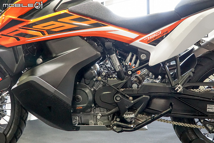 【採訪】橘色越野猛獸抵台！KTM 790 Adventure / R 台灣建議售價正式發表！