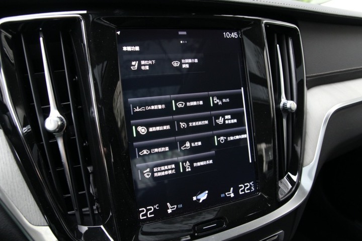 世代交替 S60 x New S60 T6 Inscription