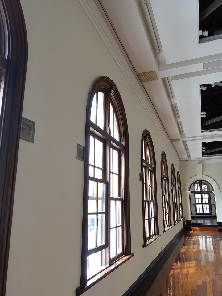 臺中市 西區 臺中市役所 — 華麗轉身為咖啡館的公務機關建築