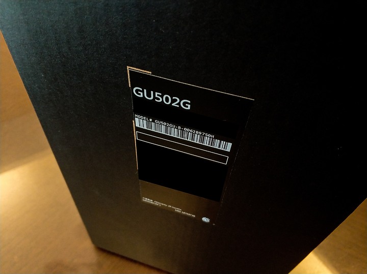 第一次分享：冰河藍的 ROG GU502GU