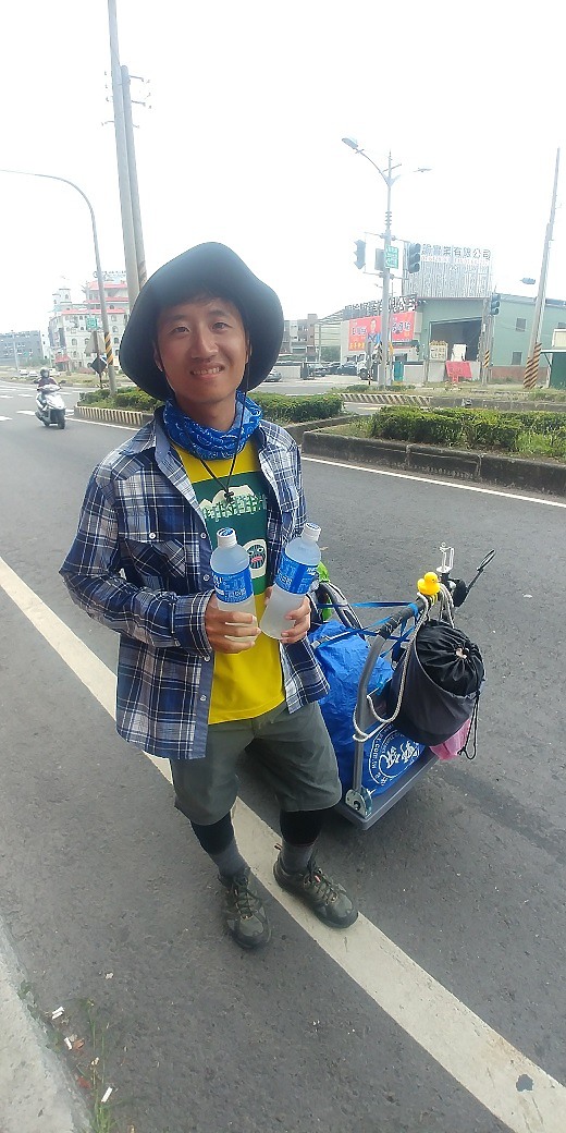 徒步環島Day15~16 高雄岡山-屏東東港48.8K