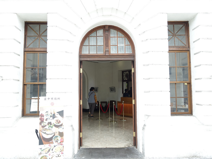 臺中市 西區 臺中市役所 — 華麗轉身為咖啡館的公務機關建築