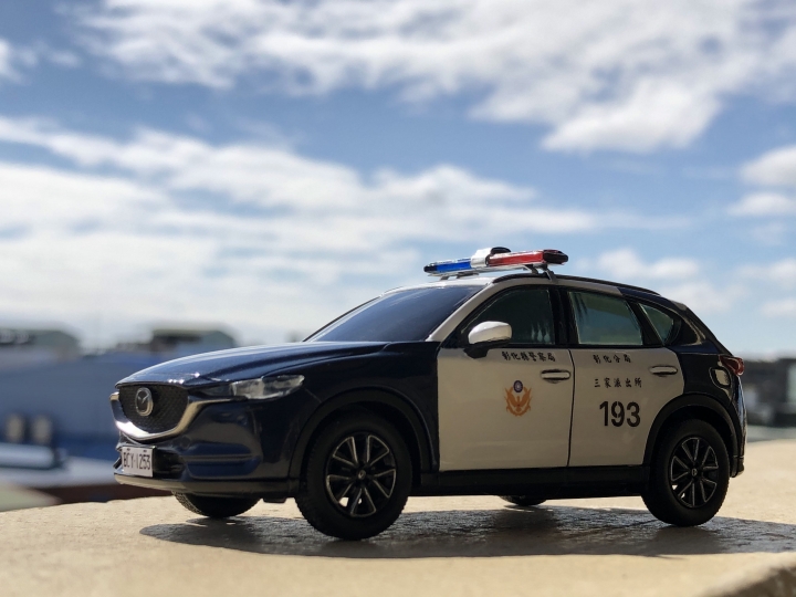 1/43 彰化縣縣警局馬自達CX-5警車