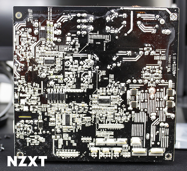 點我看大圖 NZXT E-Series 數位電源,2020年重磅回歸!