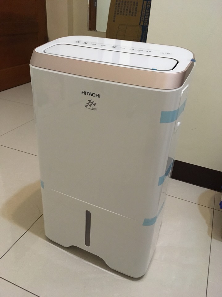 HITACHI 日立 RD-200HG 玫瑰金 10公升 除濕機 購買與使用心得