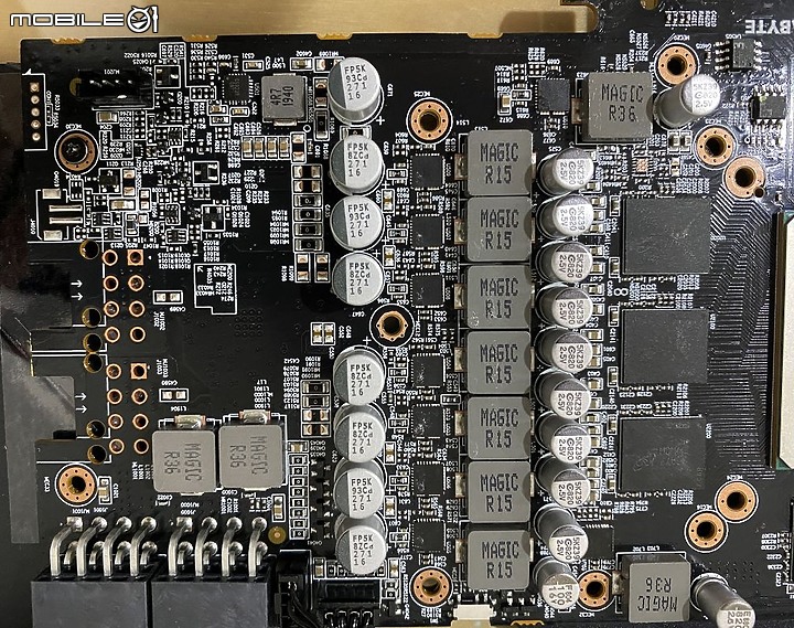 [開箱] 抗衡老黃 AORUS 鷹神 A 卡新巔峰 Radeon RX 5700 XT 8GB