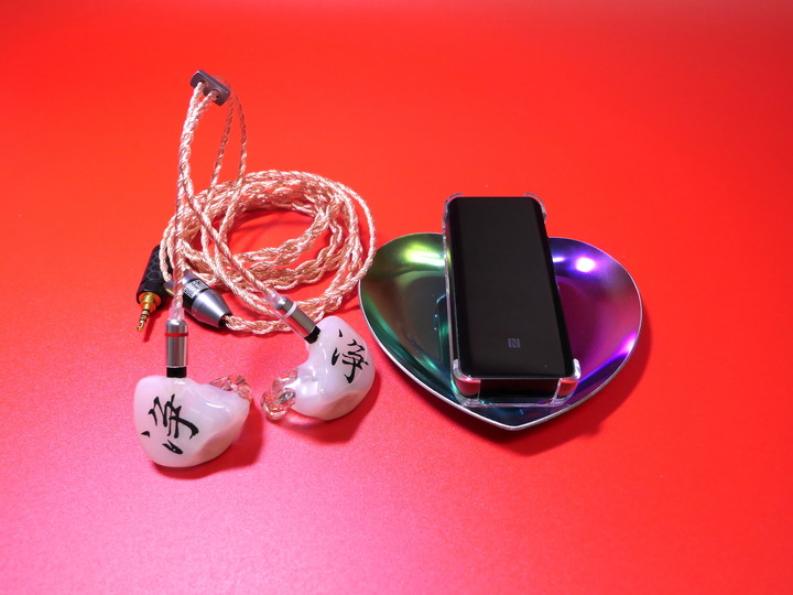 [開箱評測]FiiO BTR5 旗艦級HIFI隨身音樂藍牙接收器～內外兼備魅力無法擋～