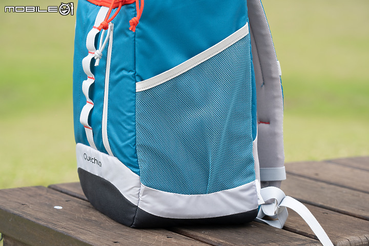 QUECHUA Hiking Backpack Cooler 20L 背包式保冷箱 外出走跳一把照