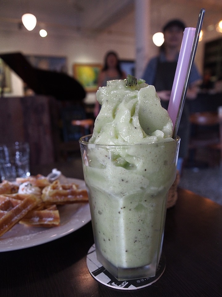 桃園 八德 八塊画室 — 從老診所變身文青景點