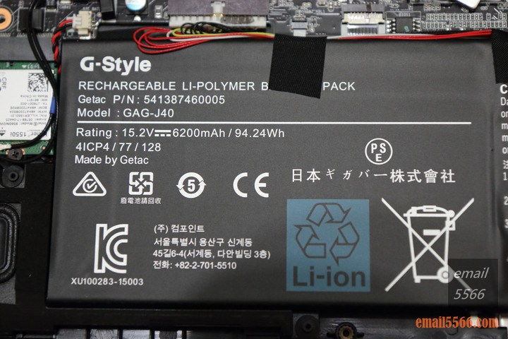 點我看大圖 GIGABYTE AERO 15 X9 AI智慧筆電x高效能電競商務