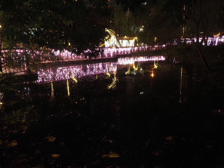 新北市 板橋 2019新北市歡樂耶誕城 — 新北市政府前的年度盛宴