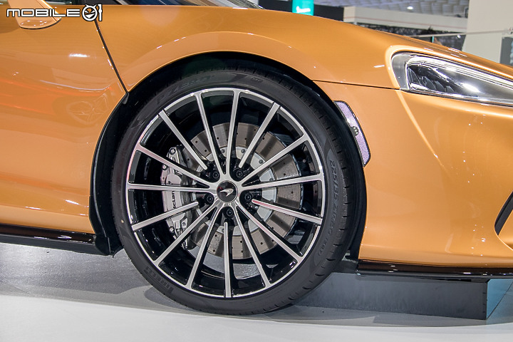 【2020台北車展】McLaren GT近距離賞析,更適合長征的Grand Tourer超跑!