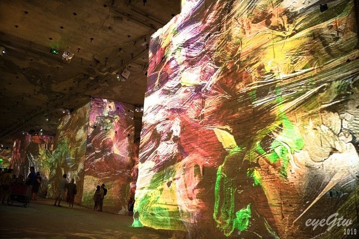 (遊記)南法|Carrières de Lumières光影採石場|Les Baux de Provence雷柏城|搭公車去看梵谷|自助旅行