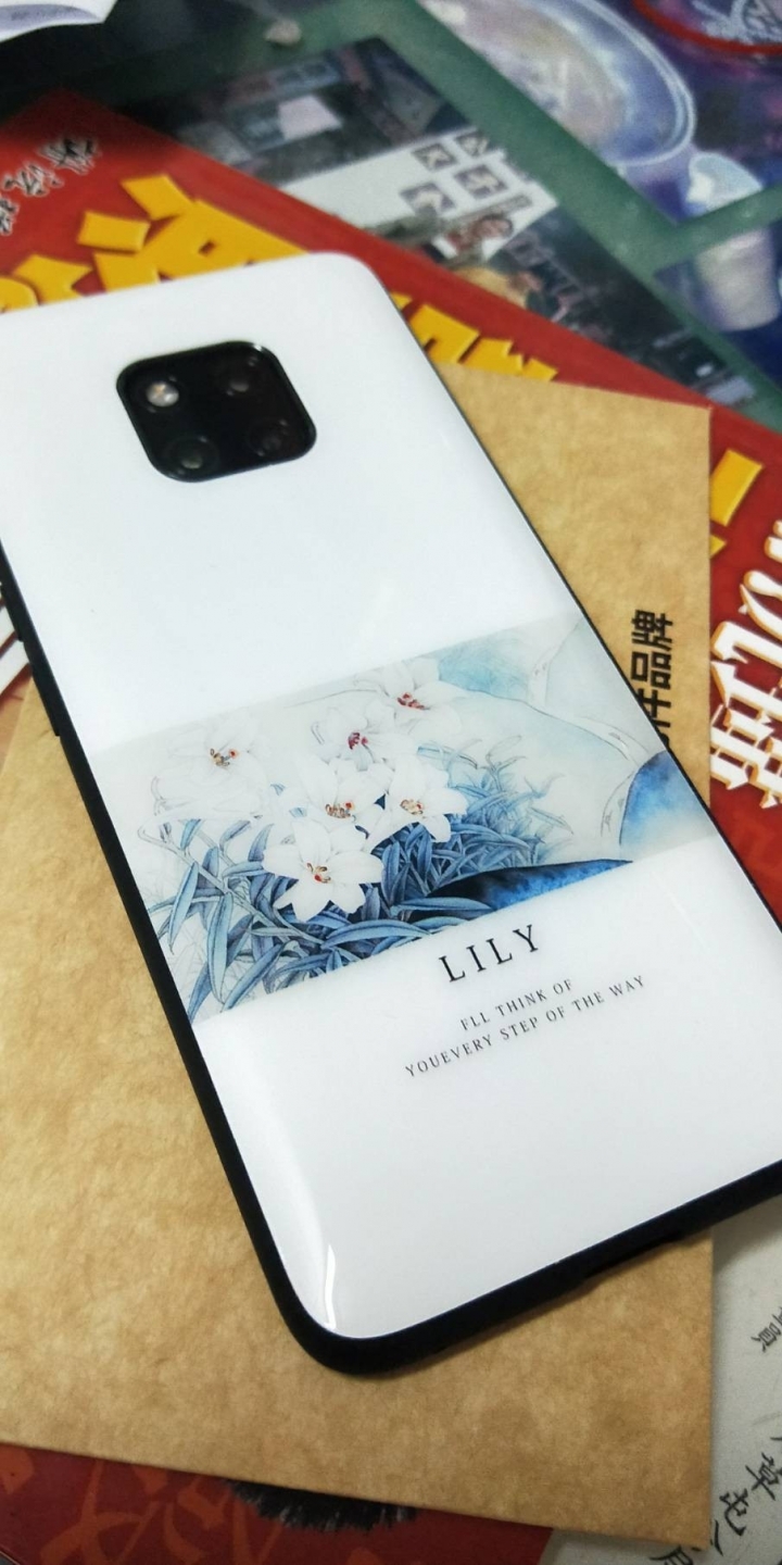 華為實體店面的手機殼真的很少～只能在網路上買