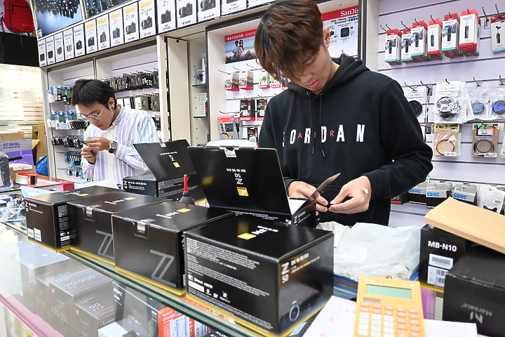 5台Z50一起大開箱，並和我的Z50疊疊樂。