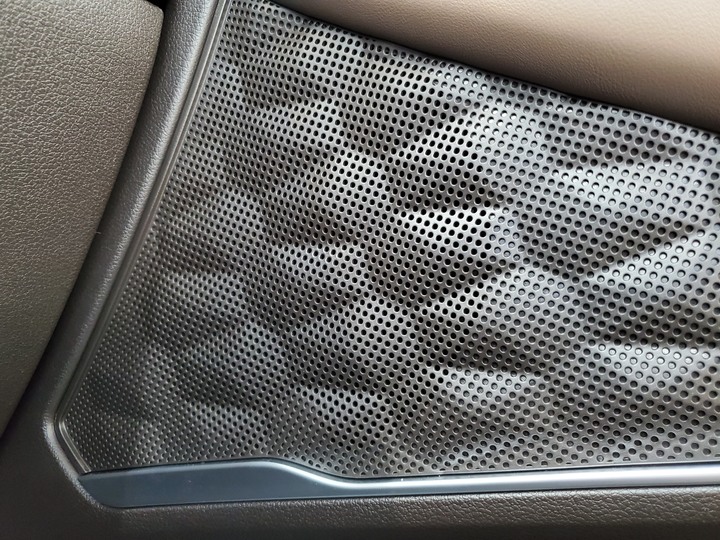 [靜態賞車] 進口身份的第4代Hyundai Santa Fe 5+2七人座休旅 大地銅色