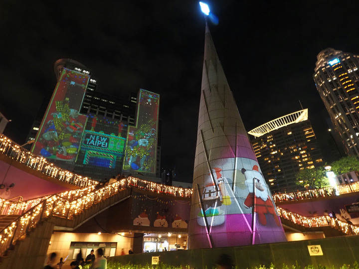 新北市 板橋 2019新北市歡樂耶誕城 — 新北市政府前的年度盛宴