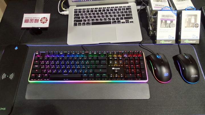 2019 台北XF網聚 —「PC 聖誕趴」歐洲都齊聚一旁?! 這是什麼操作啊~