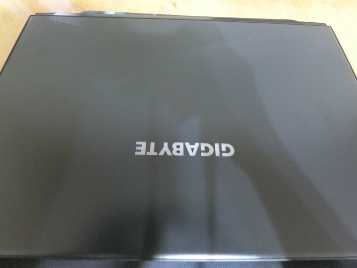 GIGABYTE AERO 15 X9高規格遊戲配置,極致的遊戲體驗