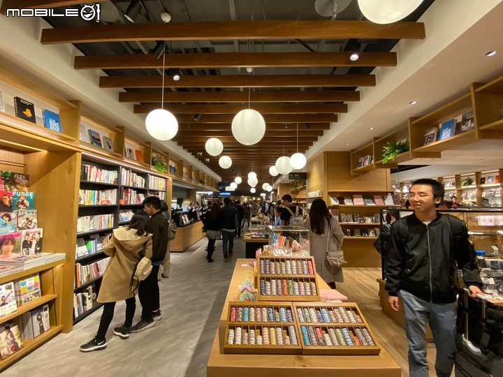 全台最大蔦屋書店！蔦屋書店(TSUTAYA BOOKSTORE)進駐南港車站！