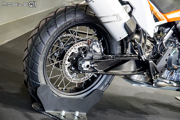 【採訪】橘色越野猛獸抵台！KTM 790 Adventure / R 台灣建議售價正式發表！