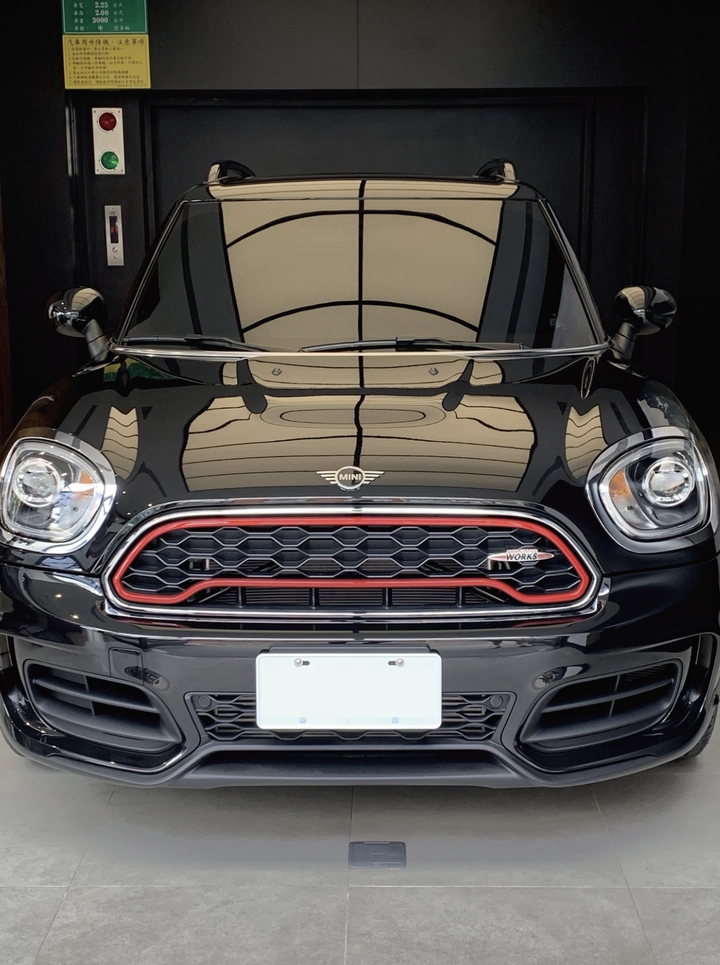 遲來開箱文mini Cooper Countryman Jcw Mobile01