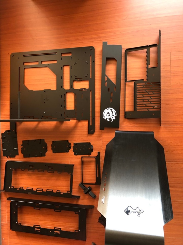 IN WIN925 水冷電腦改裝