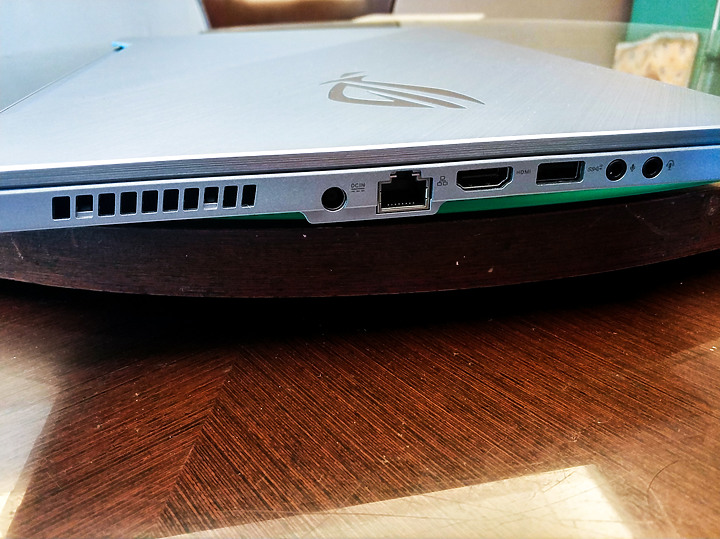 第一次分享：冰河藍的 ROG GU502GU