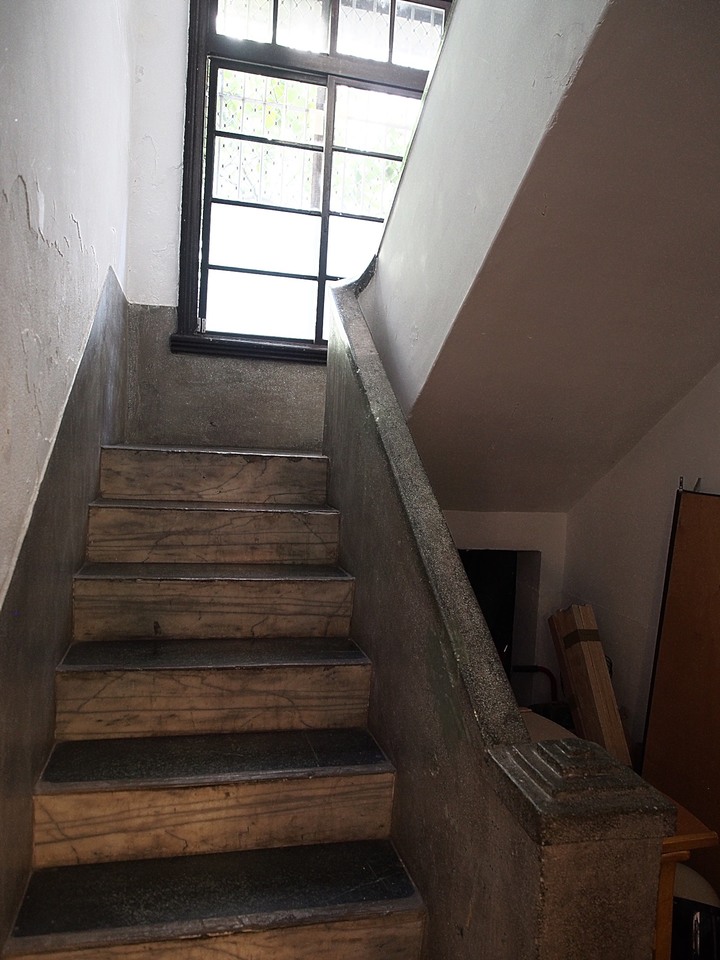 桃園 八德 八塊画室 — 從老診所變身文青景點