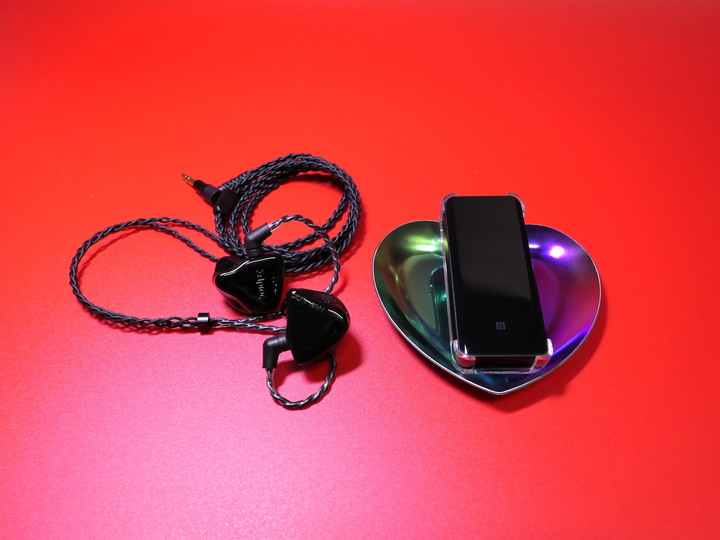[開箱評測]FiiO BTR5 旗艦級HIFI隨身音樂藍牙接收器～內外兼備魅力無法擋～