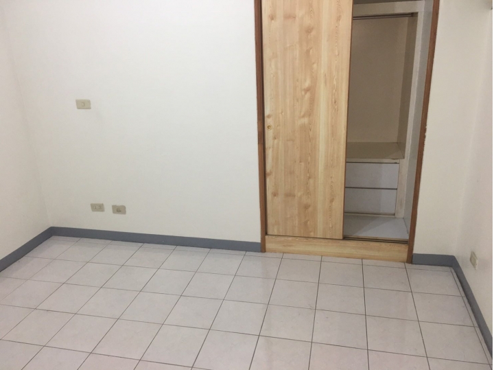 [請益]主臥畸零空間