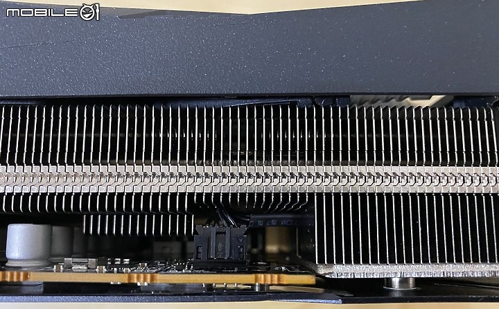 [開箱] 抗衡老黃 AORUS 鷹神 A 卡新巔峰 Radeon RX 5700 XT 8GB
