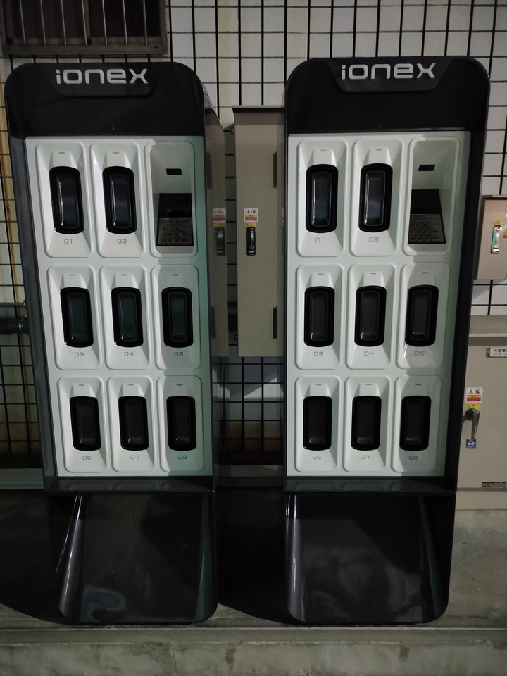 中油大竹加油站gogoro電池交換站撤站後 Ionex換電站和中華充電站建置中 Mobile01