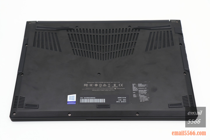 點我看大圖 GIGABYTE AERO 15 X9 AI智慧筆電x高效能電競商務