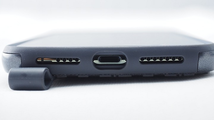 [APPLE] MOSHI 腕繩手機殼開箱文