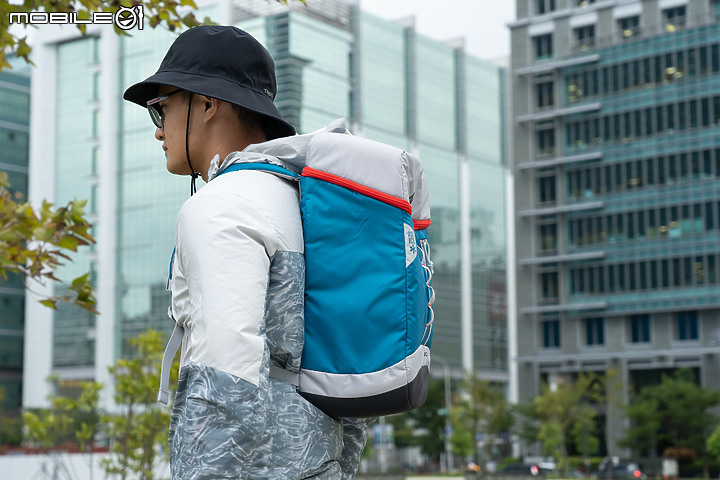 QUECHUA Hiking Backpack Cooler 20L 背包式保冷箱 外出走跳一把照