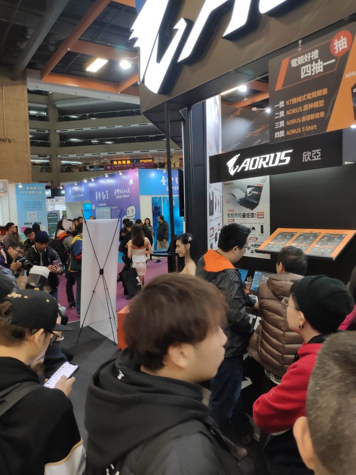[分享]AERO 15 OLED白色款資訊月剁手體驗