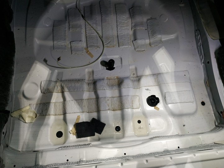 枉顧車主性命與權益!行進中兩度無故熄火、鎖死,賓泓、台賓互踢皮球