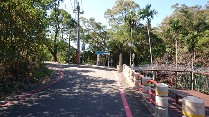[樂山童盟] [新北新店] 銀河洞越嶺步道(銀河洞-貓空纜車站-樟樹步道-樟湖步道)-很有趣的聖杯造型路線
