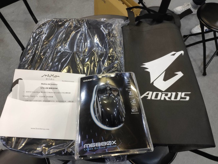[分享]AERO 15 OLED白色款資訊月剁手體驗