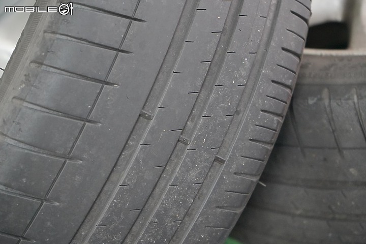 Fiat Punto x Dunlop LM705 CP相當高的通勤胎